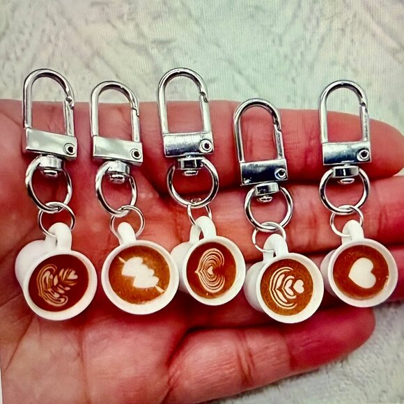 NEW Adorable 5-Pc Mini Coffee Cup Keychain - Heart Latte With Lobster Buckle - Picture 6 of 6